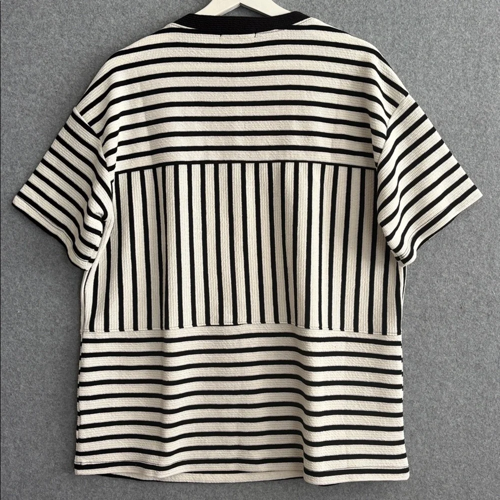 NEW Short Sleeve Round Neck Striped
Cloudy Knit Top M Ivory/Black - Picture 9 of 9